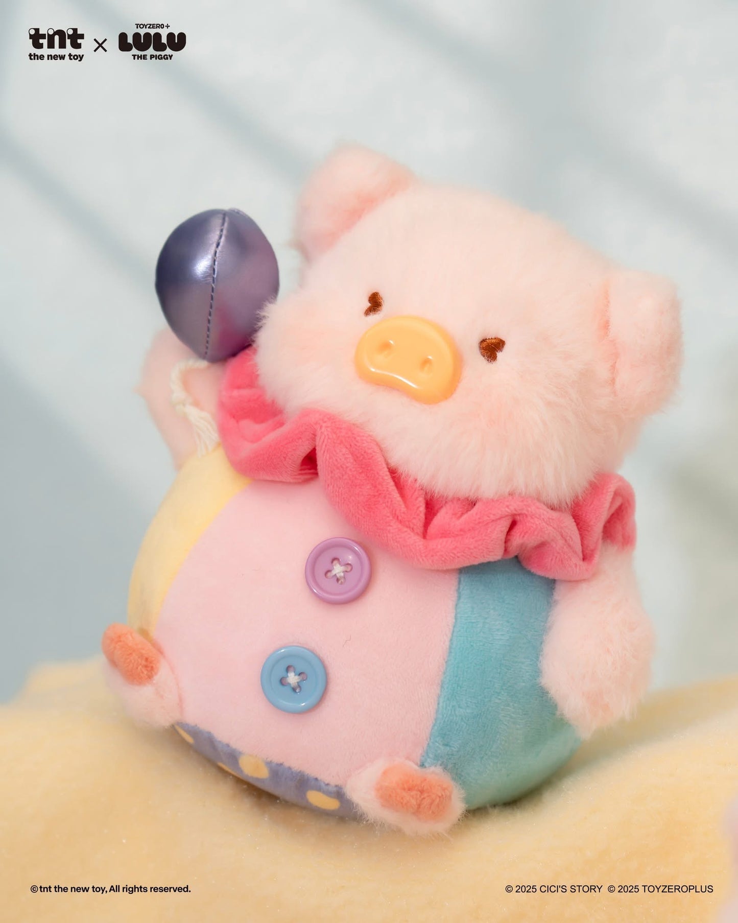 The TNTSPACE × LuLu the Piggy
Come Play Series Plush Pendant