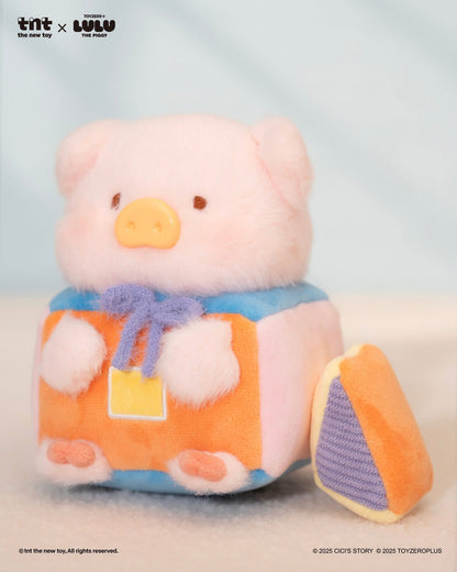 The TNTSPACE × LuLu the Piggy
Come Play Series Plush Pendant