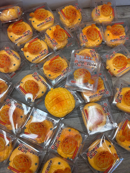 Crunchy Pineapple Bun