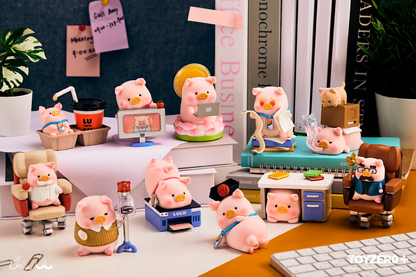 LULU The Piggy - Office Series
